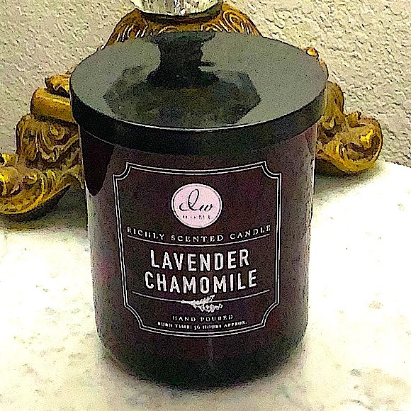 DW HOME CANDLE LAVENDER CHAMOMILE RICHLY SCENTED 2 WICK NEW - Picture 2 of 3